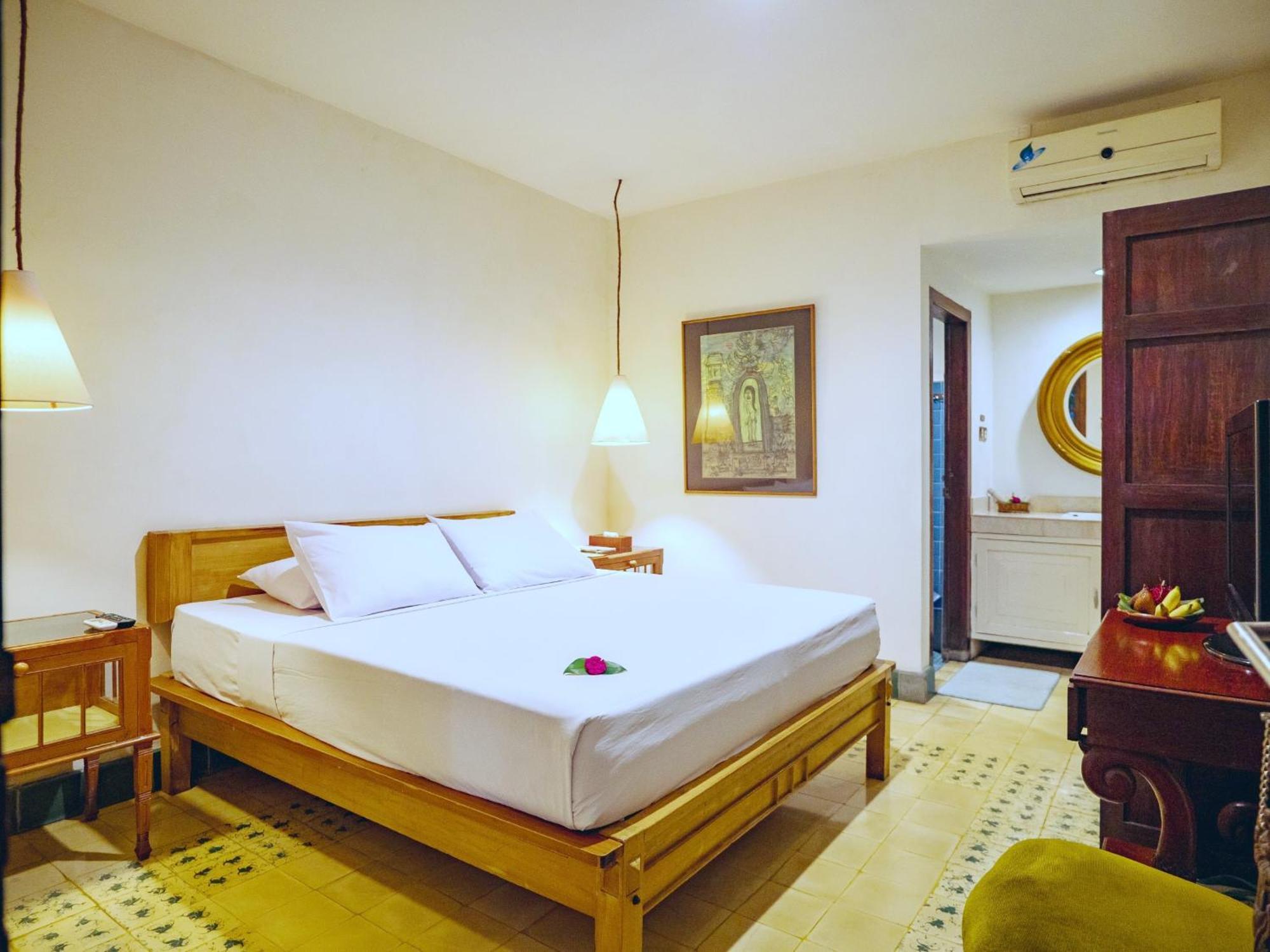 Hotel Tugu Blitar Exterior foto