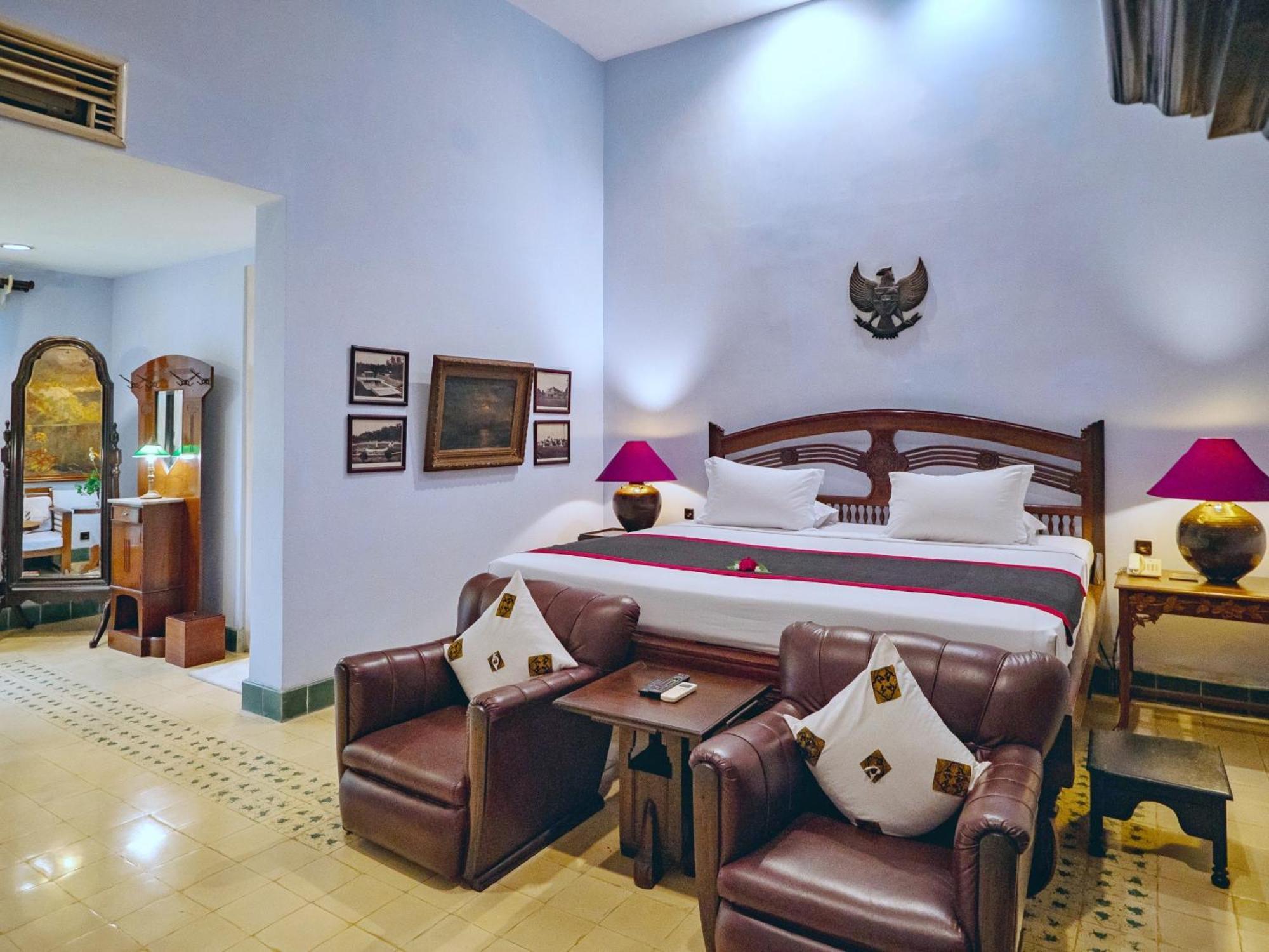 Hotel Tugu Blitar Exterior foto