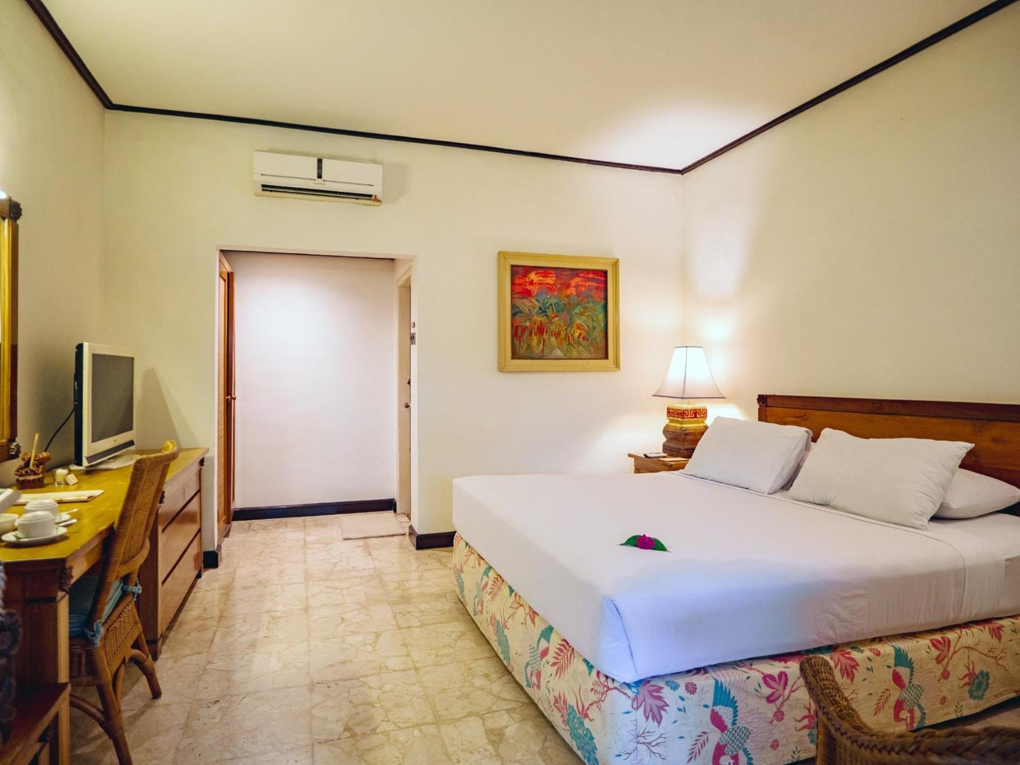 Hotel Tugu Blitar Exterior foto