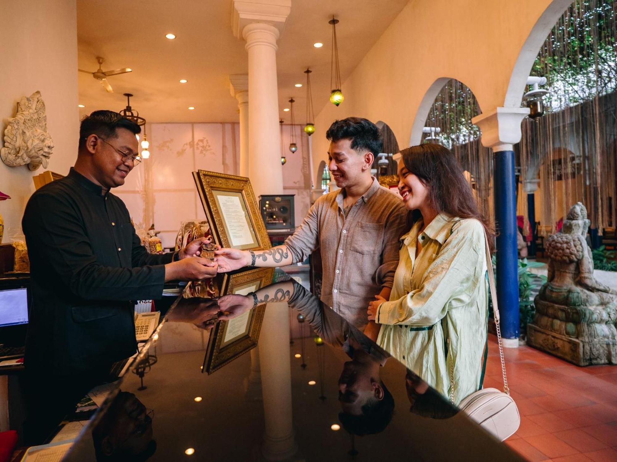 Hotel Tugu Blitar Exterior foto
